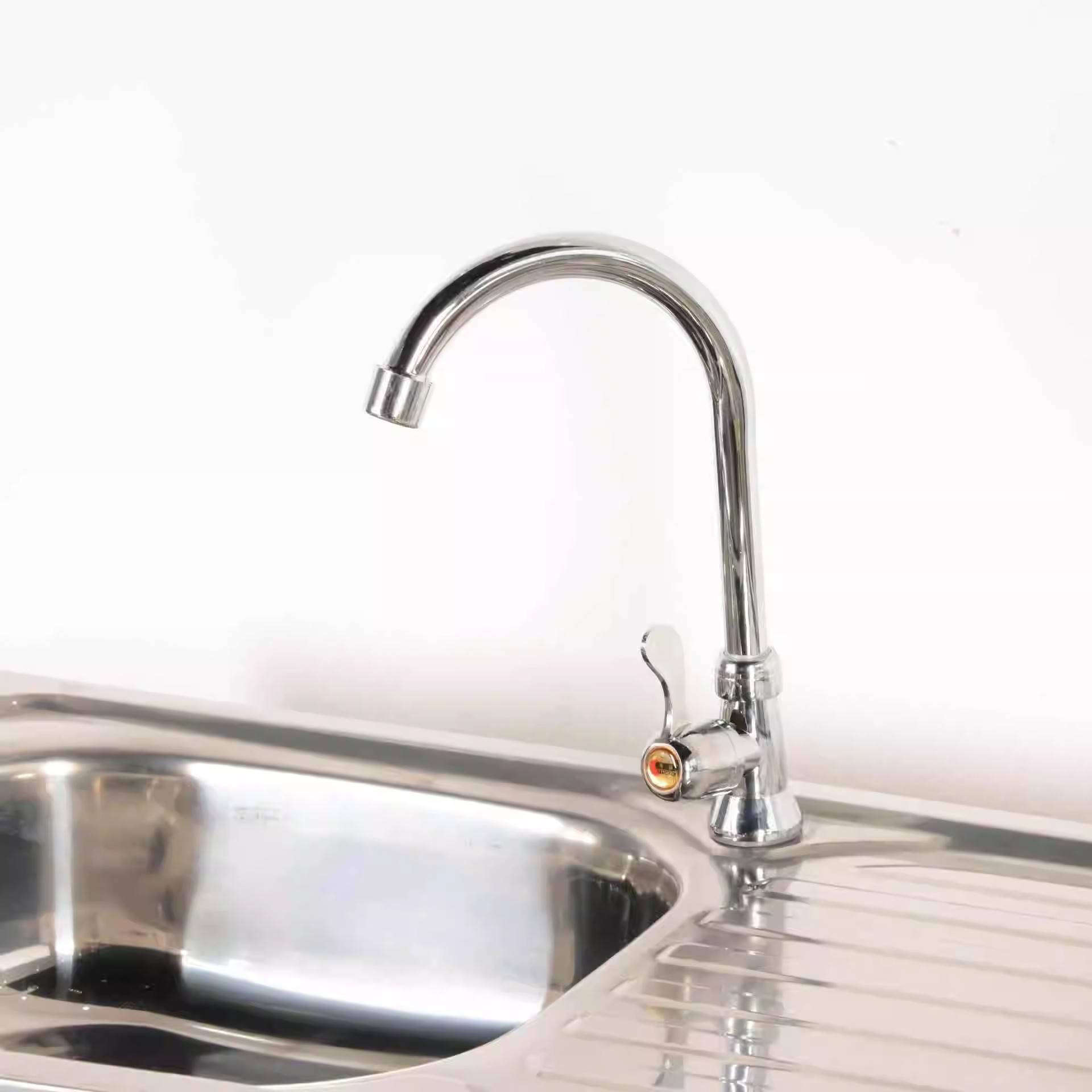 حوض غسيل مزدوج من الفولاذ المق - مراجعة Commercial Kitchen Double Sink وسعره